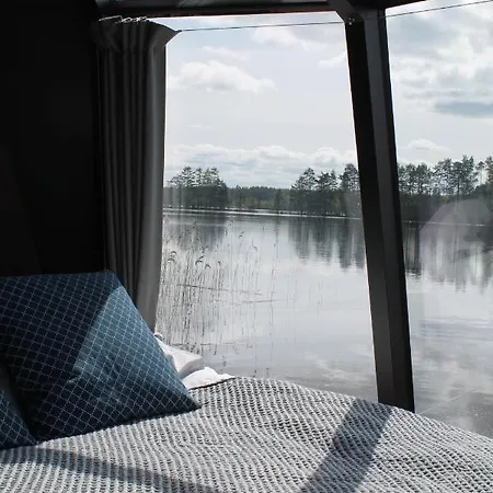 Aurorahut Aurantola Luxury tent Kouvola