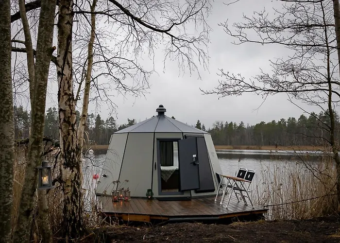 Aurorahut Aurantola *