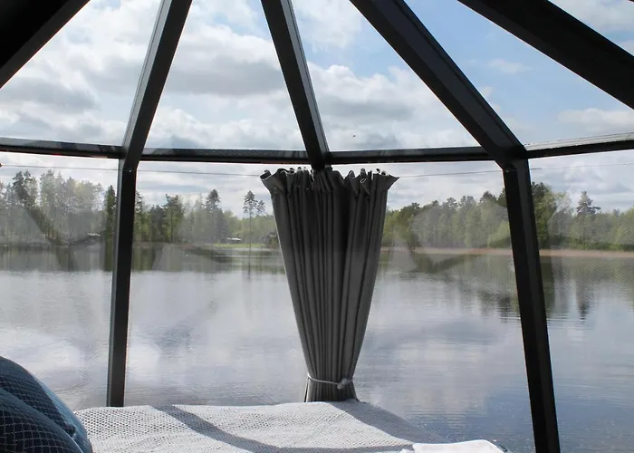 Luxe tent Aurorahut Aurantola Kouvola